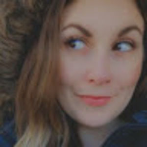 Meet your Posher, Carrie-lynn